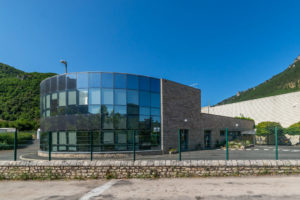 Usine d'embouteillage de l'eau de Quézac